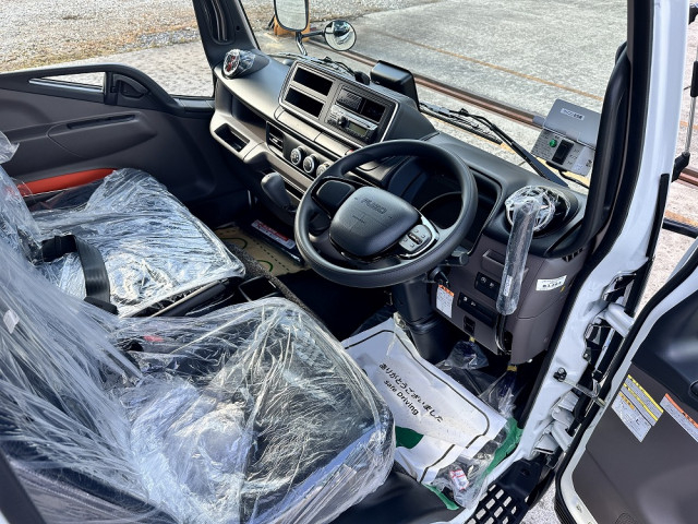 三菱ふそう キャンター 小型 土砂ダンプ 2RG-FBA60(102181) 4枚目