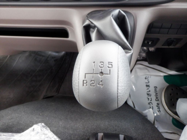 三菱ふそう キャンター 小型 コンテナ専用車 2RG-FBAV0(102180) 18枚目