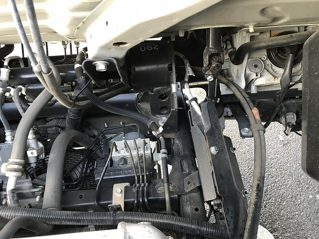 いすゞ エルフ 小型 平ボディ 2RG-NJR88A(102182) 20枚目