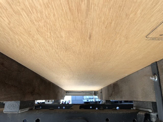 いすゞ エルフ 小型 平ボディ 2RG-NJR88A(102182) 39枚目