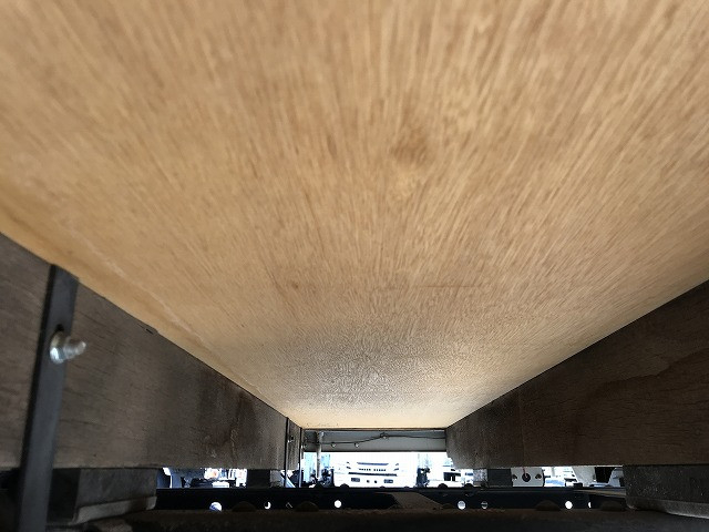 いすゞ エルフ 小型 平ボディ 2RG-NJR88A(102182) 40枚目