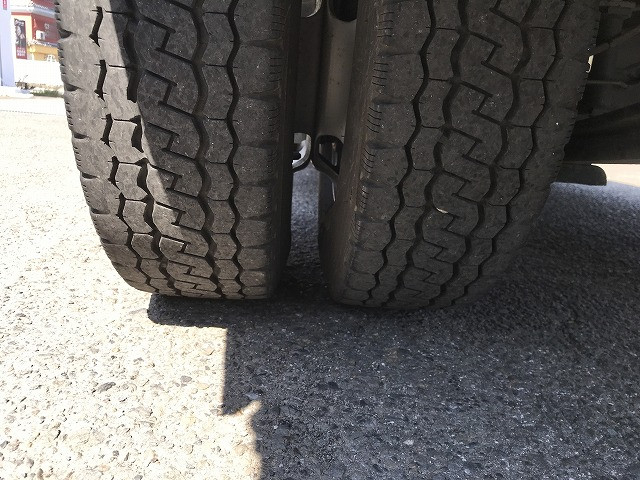 いすゞ エルフ 小型 平ボディ 2RG-NJR88A(102182) 48枚目