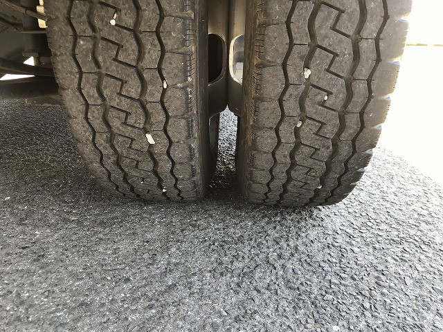 いすゞ エルフ 小型 平ボディ 2RG-NJR88A(102182) 49枚目