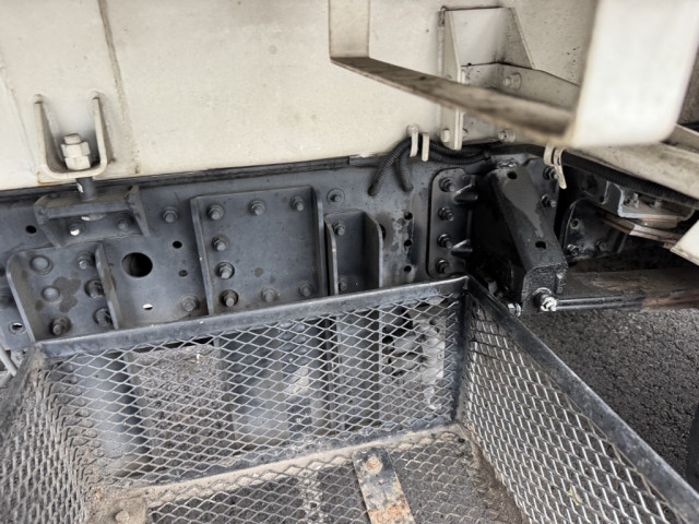 UDトラックス（日産） カゼット 小型 塵芥車（プレス式） 2PG-FEB9Y(102185) 20枚目