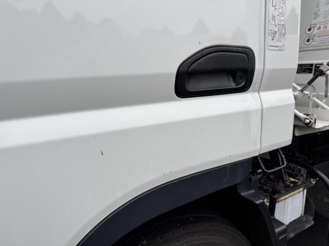 UDトラックス（日産） カゼット 小型 塵芥車（プレス式） 2PG-FEB9Y(102185) 44枚目