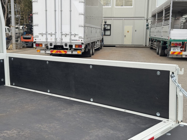 三菱ふそう キャンター 小型 Wキャブ 2RG-FBA20(102188) 11枚目