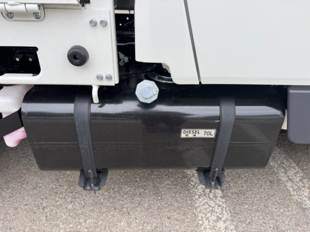 三菱ふそう キャンター 小型 Wキャブ 2RG-FBA20(102188) 20枚目