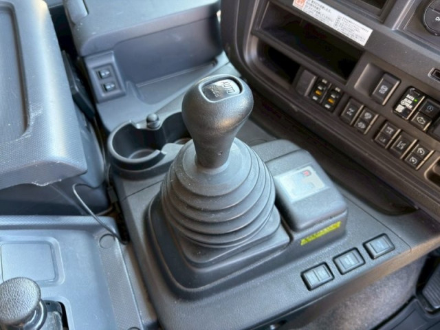 いすゞ ギガ 大型 平ボディ 2PG-CYL77C(102194) 23枚目