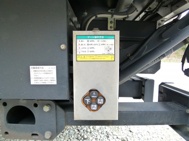 日野 レンジャー 中型 バン 2KG-FD2ABG(102195) 19枚目