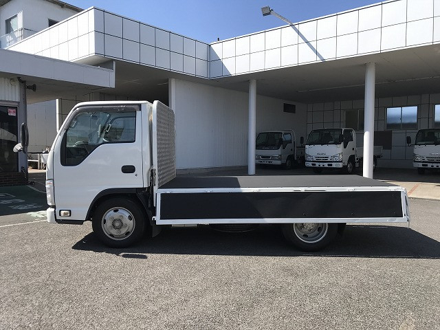 いすゞ エルフ 小型 平ボディ 2RG-NKR88A(102196) 14枚目