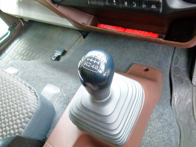 日野 レンジャー 中型 バン 2KG-FD2ABG(102195) 30枚目