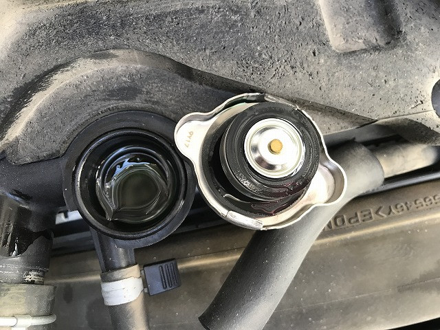 いすゞ エルフ 小型 平ボディ 2RG-NKR88A(102196) 23枚目