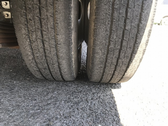 いすゞ エルフ 小型 平ボディ 2RG-NKR88A(102196) 46枚目