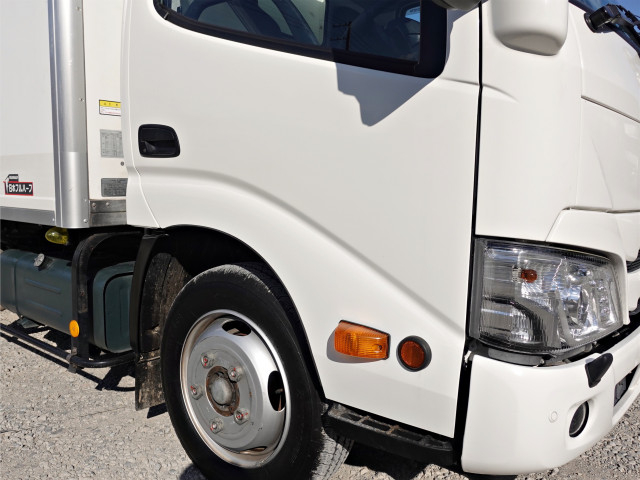 日野 デュトロ 小型 冷蔵冷凍バン 2RG-XZU655M(102200) 7枚目