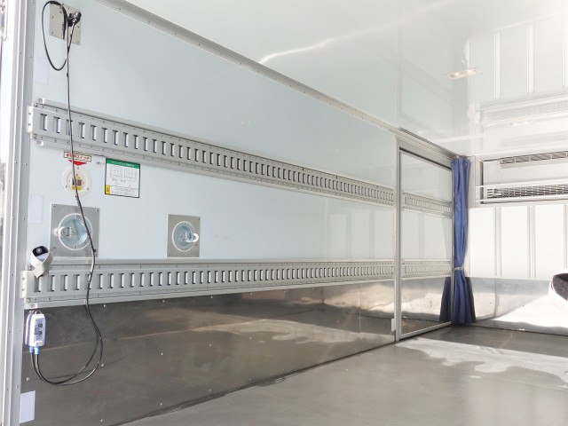 日野 デュトロ 小型 冷蔵冷凍バン 2RG-XZU655M(102200) 19枚目