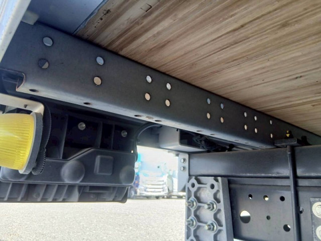 いすゞ エルフ 小型 バン 2RG-NLR88AN(102202) 39枚目