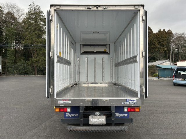 三菱ふそう キャンター 小型 冷蔵冷凍バン TPG-FBA50(102207) 10枚目