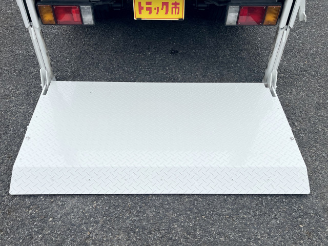 いすゞ エルフ 小型 Wキャブ TRG-NJS85A(102208) 9枚目