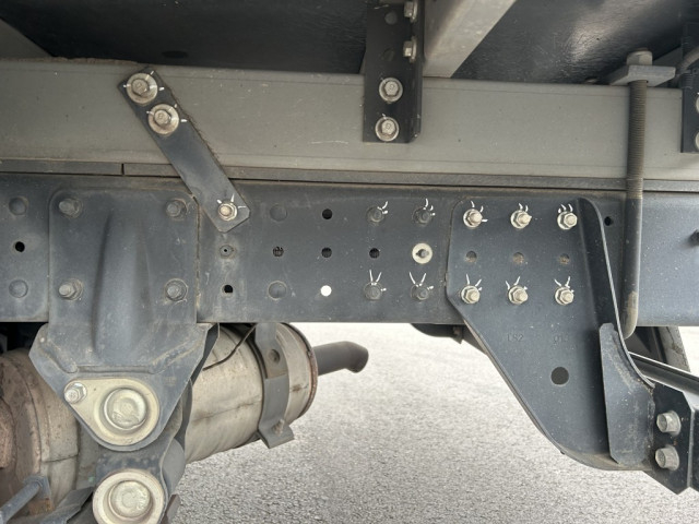 三菱ふそう キャンター 小型 冷蔵冷凍バン TPG-FBA50(102207) 21枚目