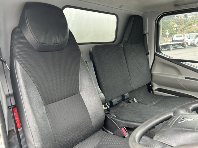 三菱ふそう キャンター 小型 冷蔵冷凍バン TPG-FBA50(102207) 26枚目