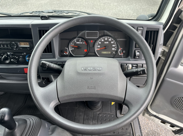 いすゞ エルフ 小型 Wキャブ TRG-NJS85A(102208) 20枚目