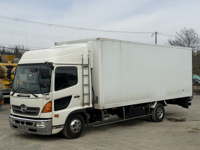 日野 レンジャー 中型 冷蔵冷凍バン TKG-FD7JLAA(102211) 1枚目