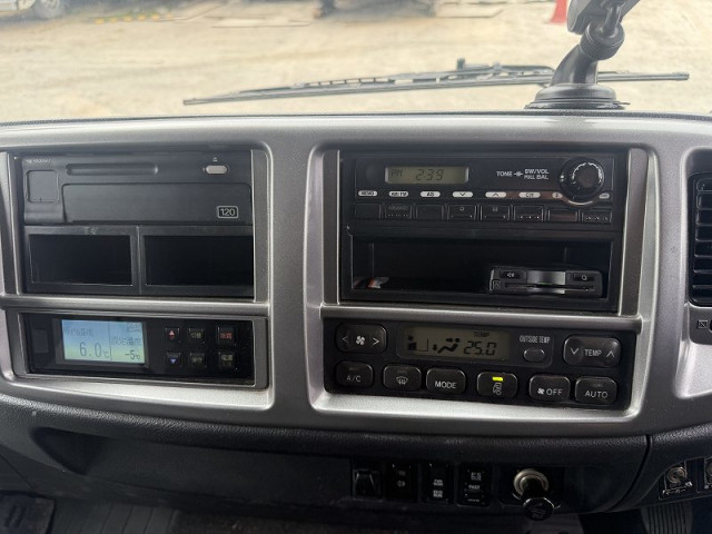 日野 レンジャー 中型 冷蔵冷凍バン TKG-FD7JLAA(102211) 30枚目