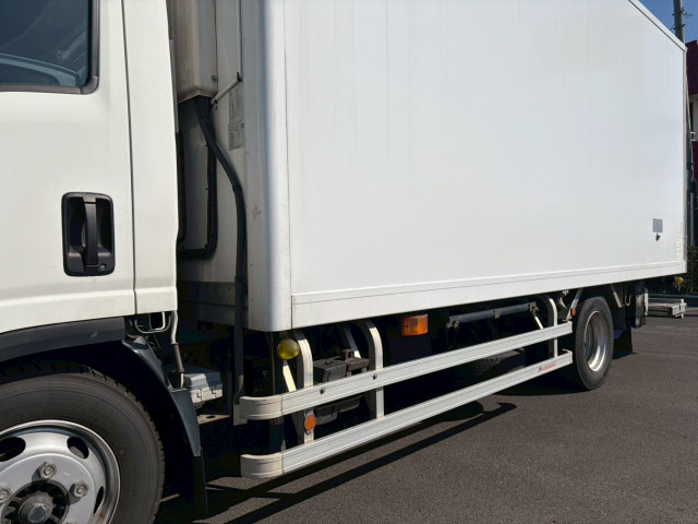 いすゞ エルフ 小型 冷蔵冷凍バン TKG-NPR85AN(102217) 13枚目