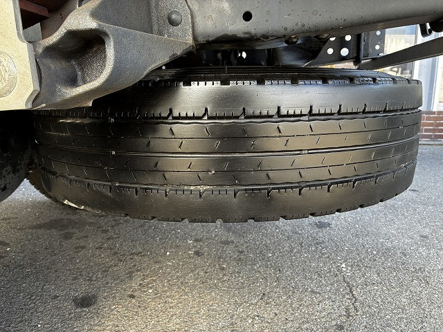 いすゞ エルフ 小型 平ボディ TKG-NJR85A(102215) 27枚目