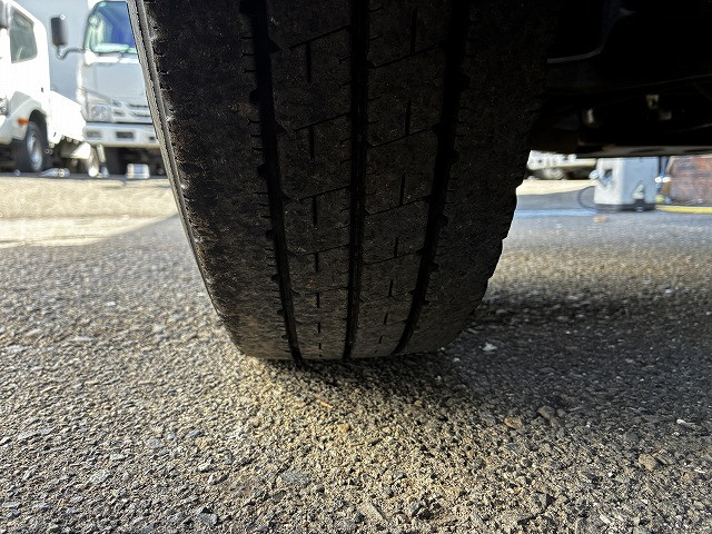 いすゞ エルフ 小型 平ボディ TKG-NJR85A(102215) 28枚目