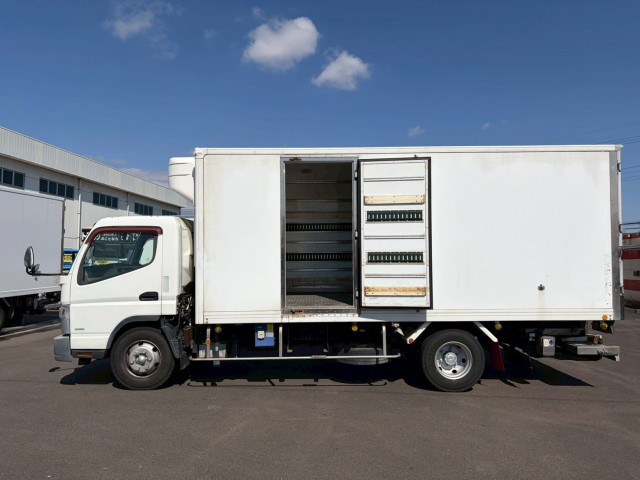 三菱ふそう キャンター 小型 冷蔵冷凍バン TKG-FEB90(102219) 7枚目