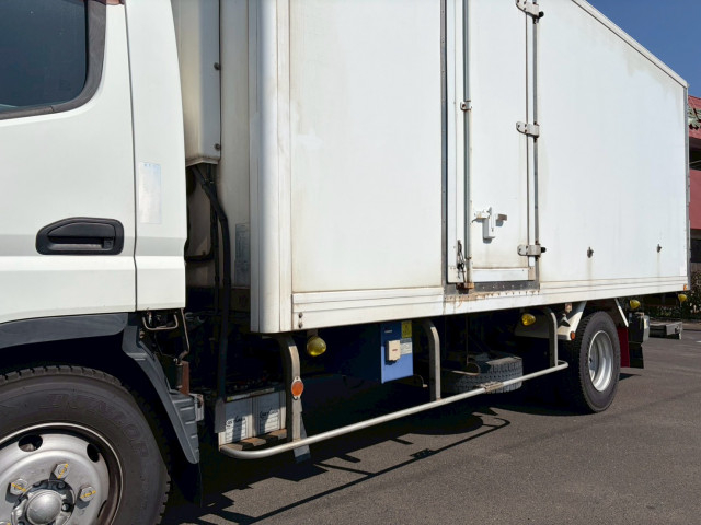 三菱ふそう キャンター 小型 冷蔵冷凍バン TKG-FEB90(102219) 16枚目