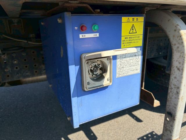 三菱ふそう キャンター 小型 冷蔵冷凍バン TKG-FEB90(102219) 19枚目
