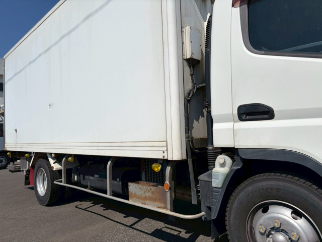 三菱ふそう キャンター 小型 冷蔵冷凍バン TKG-FEB90(102219) 24枚目