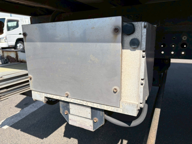 三菱ふそう キャンター 小型 冷蔵冷凍バン TKG-FEB90(102219) 31枚目