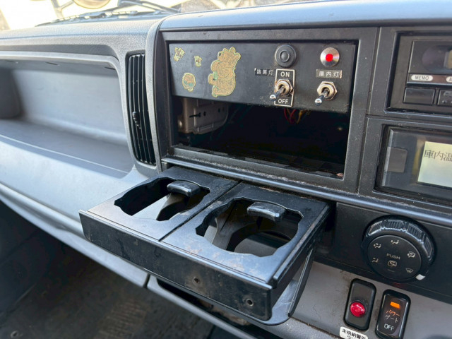 三菱ふそう キャンター 小型 冷蔵冷凍バン TKG-FEB90(102219) 44枚目