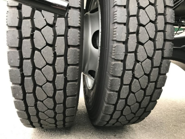 いすゞ フォワード 中型 コンテナ専用車 2RG-FRR90S4(102222) 25枚目