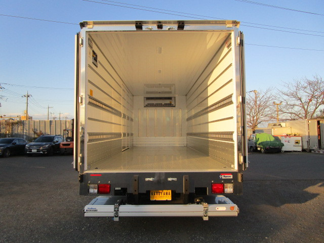 日野 レンジャー 中型 冷蔵冷凍バン 2PG-FD2ABG(102225) 9枚目