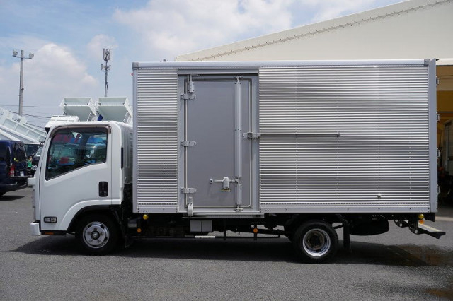 いすゞ エルフ 小型 バン TRG-NLR85AN(109688) 3枚目