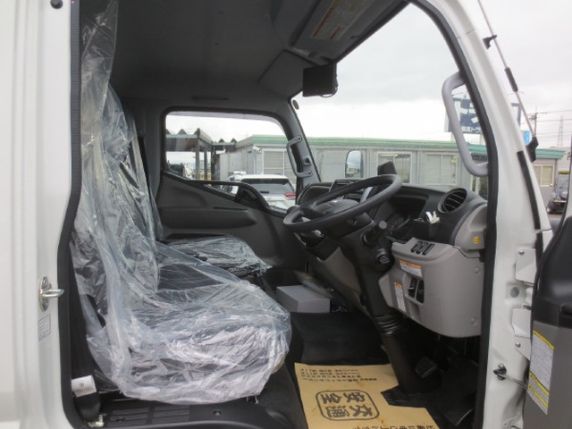 三菱ふそう キャンター 小型 平ボディ 2PG-FEB90(102226) 12枚目