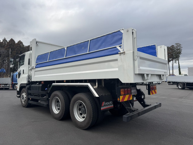 いすゞ ギガ 大型 土砂ダンプ 2RG-CXZ77DT(102227) 4枚目