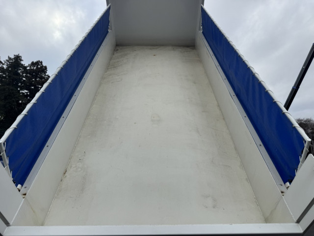 いすゞ ギガ 大型 土砂ダンプ 2RG-CXZ77DT(102227) 10枚目