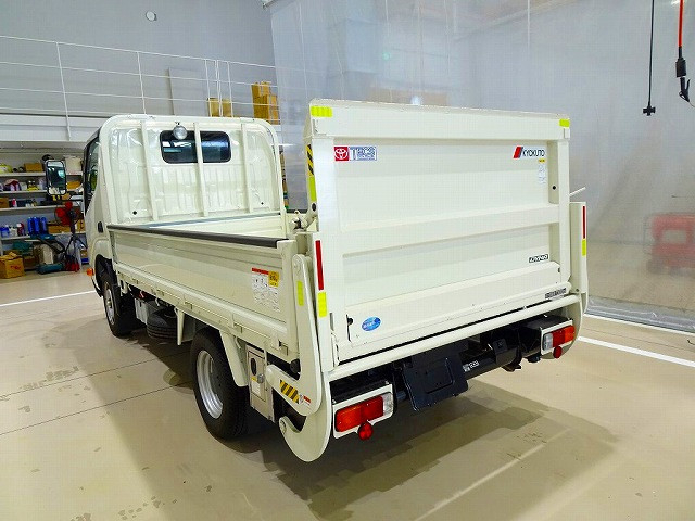 トヨタ ダイナ 小型 平ボディ 2PG-GDY281(102228) 4枚目