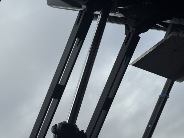 いすゞ ギガ 大型 土砂ダンプ 2RG-CXZ77DT(102227) 16枚目