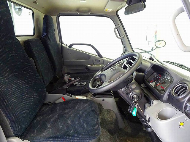 トヨタ ダイナ 小型 平ボディ 2PG-GDY281(102228) 6枚目