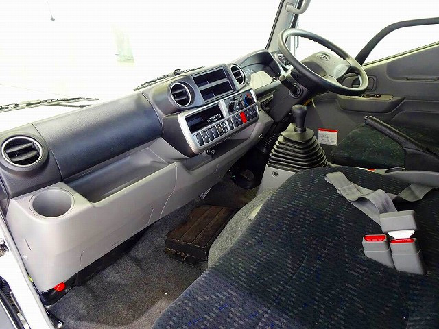 トヨタ ダイナ 小型 平ボディ 2PG-GDY281(102228) 7枚目