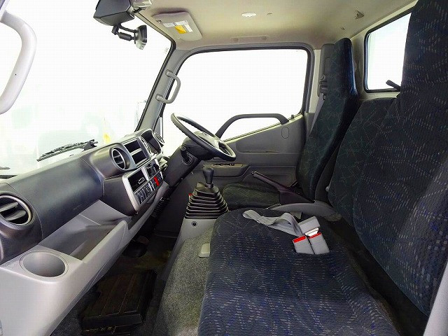 トヨタ ダイナ 小型 平ボディ 2PG-GDY281(102228) 8枚目