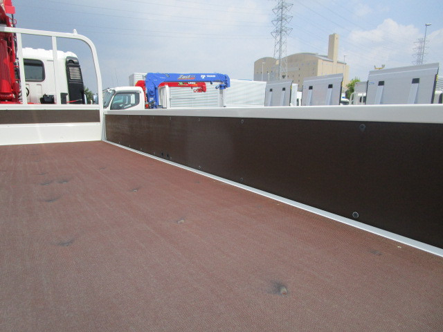 日野 デュトロ 小型 平ボディ（クレーン付） 2KG-XZU720M(102233) 10枚目