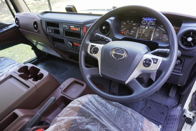 日野 レンジャー 中型 平ボディ（クレーン付） 2KG-FD2ABA(102234) 3枚目