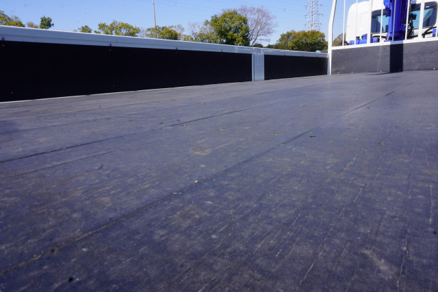 日野 レンジャー 中型 平ボディ（クレーン付） 2KG-FD2ABA(102234) 20枚目